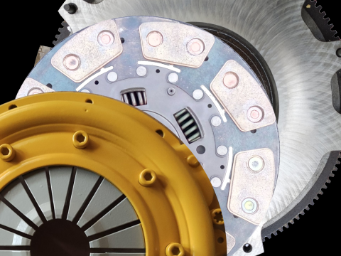 Regeneracja sprzęgła i modyfikacja koła zamachowego – nowa jakość przeniesienia mocy!